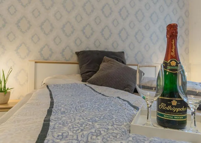 *central_50m2_kitchen_washer_netflix_parking Lejlighed